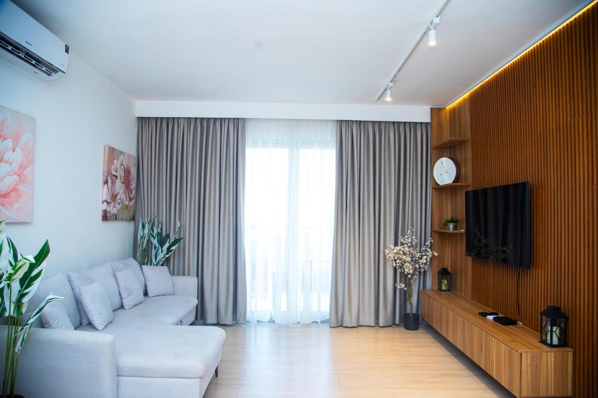 The Pavilion 1Bdr Luxury Apt Акра Екстериор снимка