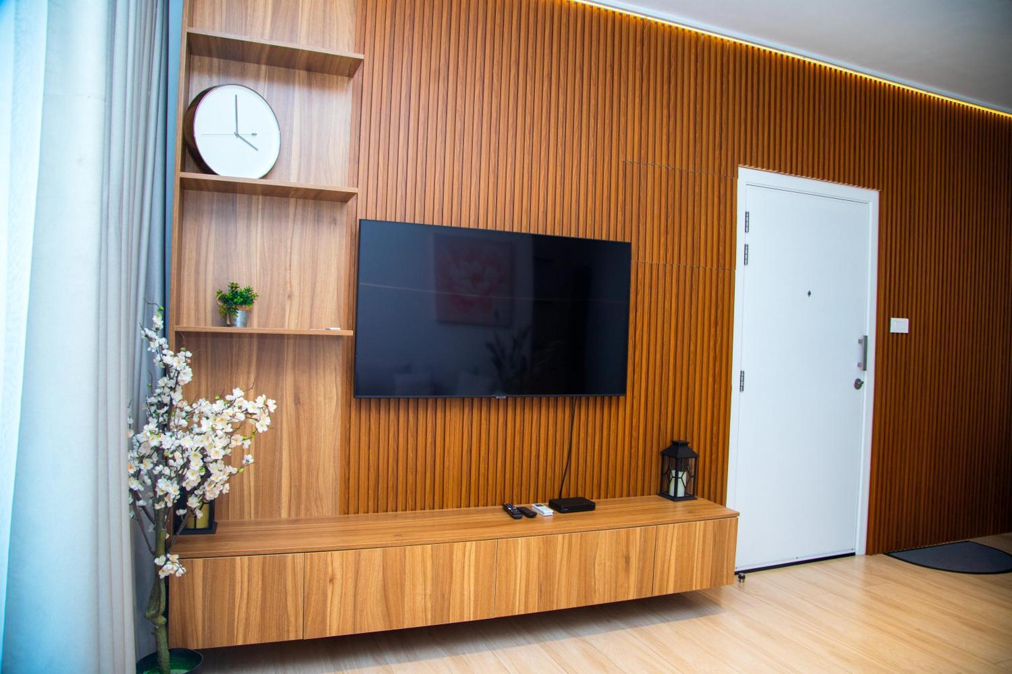 The Pavilion 1Bdr Luxury Apt Акра Екстериор снимка