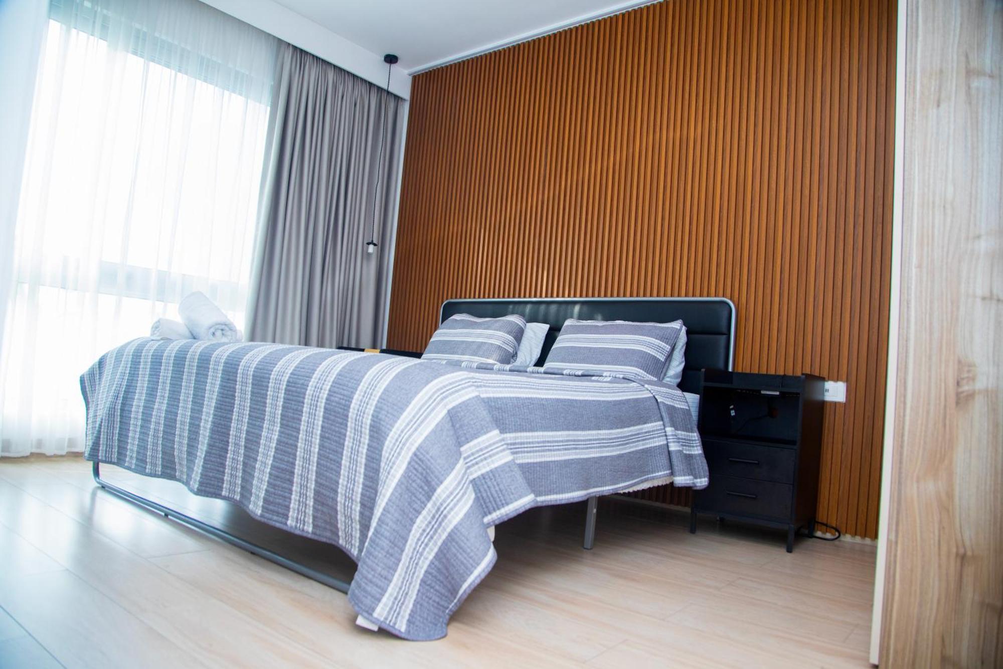 The Pavilion 1Bdr Luxury Apt Акра Екстериор снимка